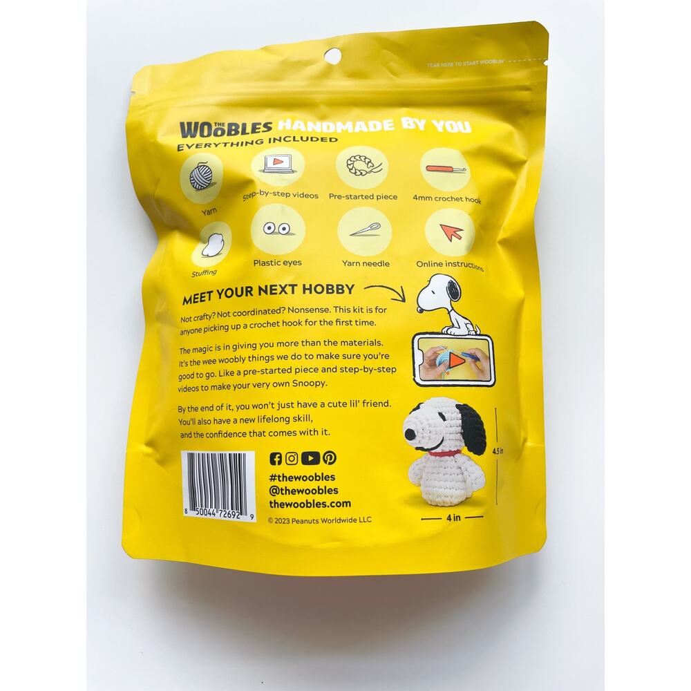 New The Woobles x Peanuts Snoopy Beginner Crochet Kit - Picture 2 of 4